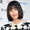橋本愛、HANAライブへ 美脚際立つコーデに「スタイルレベチ」「かっこよすぎる」と反響相次ぐ 画像