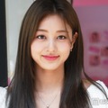 TWICEジヒョ、美腹筋際立つ国立競技場公演衣装に反響「スタイルレベチ」「可愛さとキレイさがミックスされてる」 画像