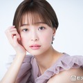 渡邊渚、ノースリセットアップで美ウエストチラリ「可愛いとセクシーが同居」「赤が似合う」と反響 画像