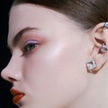 LOOK02