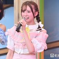 AKB48メンバー、ほっそり美脚輝くミニスカ私服姿に反響「美しすぎ」「透明感が爆発してる」 画像