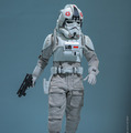 インペリアル・レムナント AT-ATドライバーフィギュア© &  Lucasfilm Ltd.