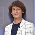 丸山桂里奈の夫・本並健治、“凄い寝方”3歳娘の姿公開「どうなってる？」「独特すぎる」の声 画像