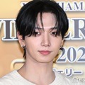 BOYNEXTDOORジェヒョン、右手中指骨折で当面ギプス着用 今後のスケジュールは「流動的に運営」 画像