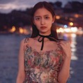 乃木坂46金川紗耶、花柄ドレスで儚さ魅せる 1st写真集4種の裏表紙公開【好きのグラデーション】 画像