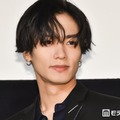 THE RAMPAGE川村壱馬、父親との映画館2ショット公開「骨格がそっくり」「親子でオーラすごい」と反響 画像
