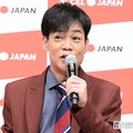 名倉潤、娘の誕生日祝いで家族ショット「娘さんおめでとうございます」「素敵な家族写真ですね」の声 画像