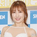 3児の母・熊田曜子、ノースリ×ショーパンコーデで子供達とゲーセンへ「ボディラインが綺麗」「子供と洋服シェアできるの羨ましい」と反響 画像