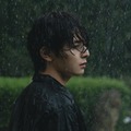 「一次元の挿し木」初回、恩師の死・不気味に見つめる謎の男…七瀬悠（山田涼介）に迫る複数の不可解な出来事に「鳥肌が止まらない」「不気味すぎる」の声 画像