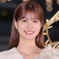 生見愛瑠、美肩チラリのプライベートショット公開「美しすぎて二度見した」「スタイルがレベチ」の声 画像