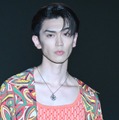 樋口幸平、オレンジパンツがアクセント 柄シャツで個性演出【TGC新潟2026】 画像