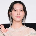 南沙良、美スタイル際立つノースリドレス姿披露 ニューヨークでのオフショットに絶賛の声「スタイル抜群」「透明感半端ない」 画像