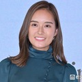 日テレ忽滑谷こころアナ「祖父とt.A.T.u.みたいな写真」街中2ショット公開「おじいちゃんスタイルいい」「笑顔がかわいい」の声 画像