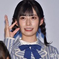 元日向坂46メンバー、白ノースリワンピの夏コーデ披露「透明感すごい」「ひまわり畑にぴったり」 画像