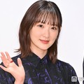生駒里奈、色白美肌際立つノースリ姿に熱視線「透明感がすごすぎる」「大人な表情も素敵」 画像