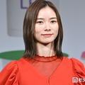 朝日奈央、前髪ありの新ヘアに反響「小顔際立つ」「めちゃくちゃ似合ってる」 画像
