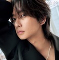 トラジャ中村海人、色気と無邪気が共存する“メロさ”魅せる 美容誌・ファッション誌で初ソロ表紙 画像