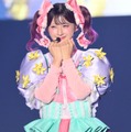 しなこ、TikTokバズ楽曲披露で会場沸かす キッズモデル10人とランウェイ登場【TGC松山2026】 画像