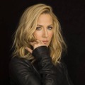 シェリル・クロウ、90年代のサウンドへ立ち返る新作『Pick You Up』を10月9日発売　先行曲「Freedom Bus」も公開