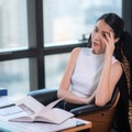 落ち込みやすい人は自分を「過大評価しすぎ」かも⁉ 人材育成のプロが教える、「自信がない」という悩みの正体 画像