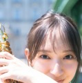 日向坂46金村美玖、ガーリーワンピ身にまとい⾳楽の都ウィーンでサックス演奏 2nd写真集先行カット第7弾解禁【機微】 画像