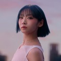 HANA・JISOO、初ソロCM出演で改めてメンバーの大事さ実感 ソロデビュー曲「Movie Star」初公開・友情出演ゲストも 画像
