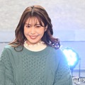 “令和の峰不二子”阿部なつき、胸元ざっくりキャミワンピ姿「色気すごい」「スタイル抜群」の声 画像