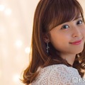 第1子出産の久慈暁子、0歳娘抱っこショットに反響「大きくなったね」「産毛の感じが似てる」 画像