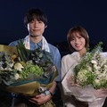 SixTONES松村北斗＆岡崎紗絵、揃ってクランクアップ「周りからいただく評判がすごく良くて」「お松（松村）にもすごく支えてもらい」【告白－25年目の秘密－】 画像