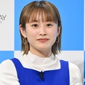 高橋愛、家族顔出しショットに反響「お母様綺麗」「ラブラブでにやけちゃう」 画像