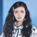 せいら、ミニ丈セットアップで圧巻美脚際立つ【ガルアワ2026A/W】 画像