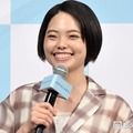 ぼる塾・きりやはるか、鮮やかな赤髪に大胆イメチェン「誰だか分からなかった」「印象変わった」の声 画像