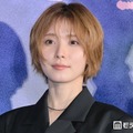松岡茉優、成田凌と“サザエさん以来”7年ぶり共演に笑顔「髪型がお互いにタラちゃんとワカメちゃんに戻っていて」 画像