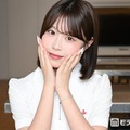 「今日好き」表すみれ、美脚際立つミニスカコーデ公開「くまさんも喜んでるね」「スタイル神」と反響 画像