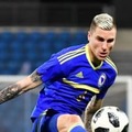 アンデルレヒトの代表選手、空港で身柄拘束…難民キャンプで夜を過ごす 画像