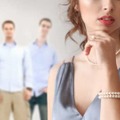 玉の輿まであと一歩なのに…6年かけて結婚を狙った女が、いざプロポーズされて躊躇する理由 画像