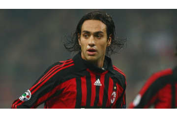 俺も安泰じゃねぇのか…ネスタが勘違いを痛感した「ミランの選手補強」とは 画像