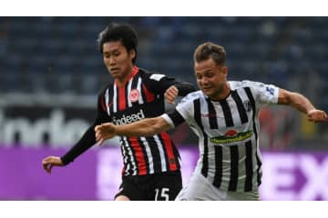 鎌田大地、ブンデス初ゴール！「根性見せた価値ある一撃」がこれ(動画あり) 画像