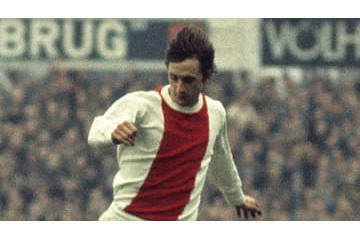 どう止めたの？クライフの伝説的「謎トラップシュート」 画像