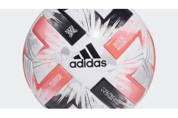 Jリーグでも使用？adidasの新試合球「ツバサ×キャプテン翼」がスゴイ 画像