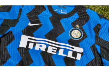 インテル、2020-21新ユニフォーム発表！驚愕の「くねくねストライプ」に 画像