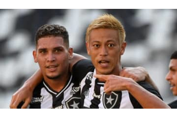 本田圭佑はブラジルでもカリスマ？「サッカーは世界共通の言語」を証明しちゃう 画像