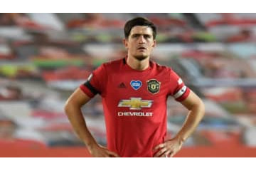 ユナイテッド主将、「敵じゃなく味方を捕まえてた謎マーク」がこれ 画像