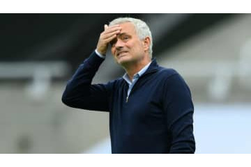 モウリーニョ、記者に爆発「なぜ私だけごちゃごちゃ言われる？」 画像