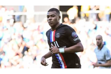 エムバペ、PSGに残留宣言！ 今年は移籍しないと断言 画像