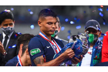 PSGのチアゴ・シウヴァ、チェルシーへの「減給＋0円移籍」も？ 画像