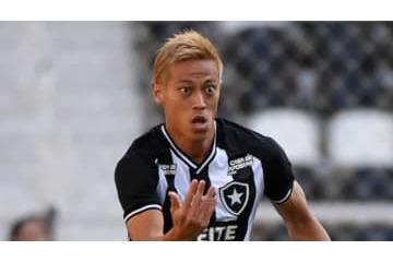 本田圭佑、「最低評価」を受ける…王者フラメンゴ戦で輝けず 画像
