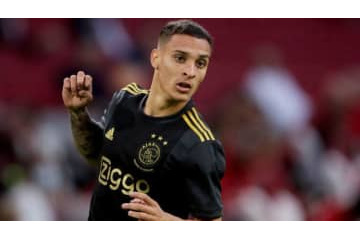 アヤックス新星20歳、ミスからの「超冷静ヒールアシスト」がこれ 画像