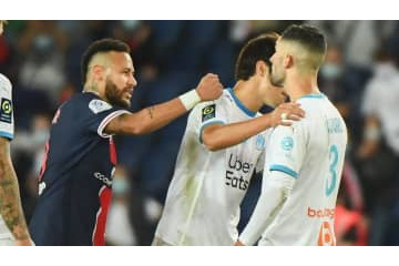 ネイマール、マルセイユ戦で退場！「人種差別主義者だから叩いた」と説明 画像