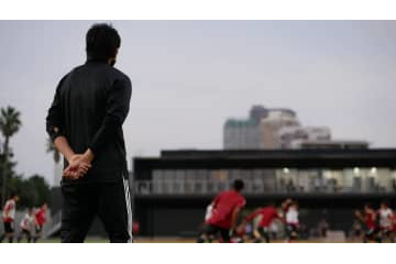 “コーチ”内田篤人が始動！U-19日本代表合宿での貴重な「お手本シーン」がこれ 画像